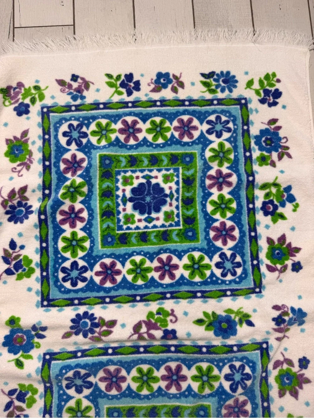 Vintage FieldCrest Towel Flower Power, Blue, Greens, And Purple Fringe 23.5”x40